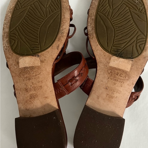 Circa Joan & David Comfort 365 Sandal - Picture 6 of 11